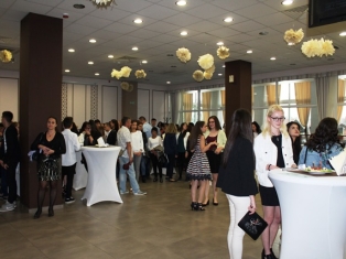 ve4erPMG-